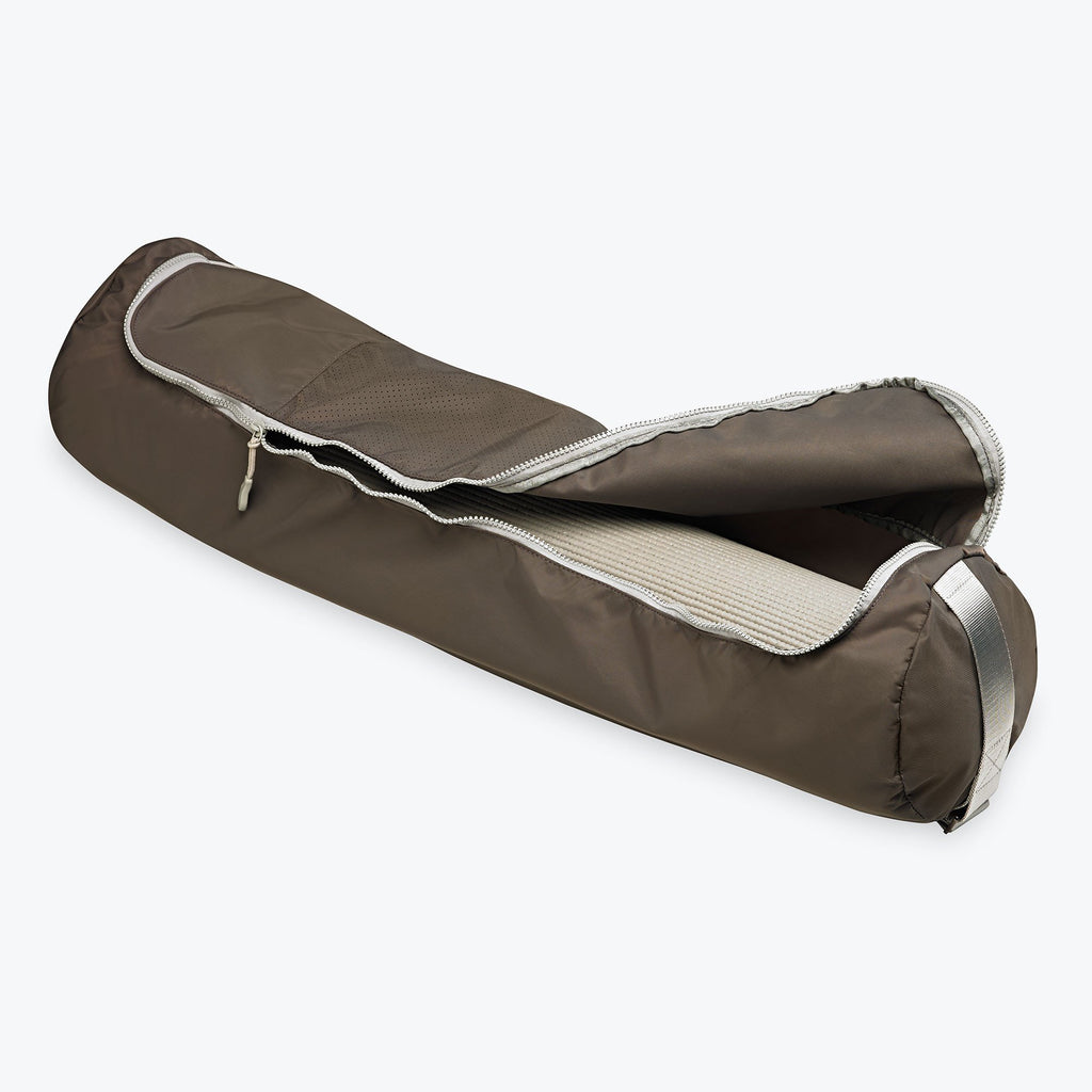 Performance Mat Bag in gray