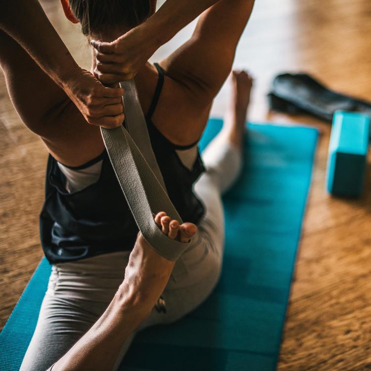 cotton yoga strap 8 ft in use